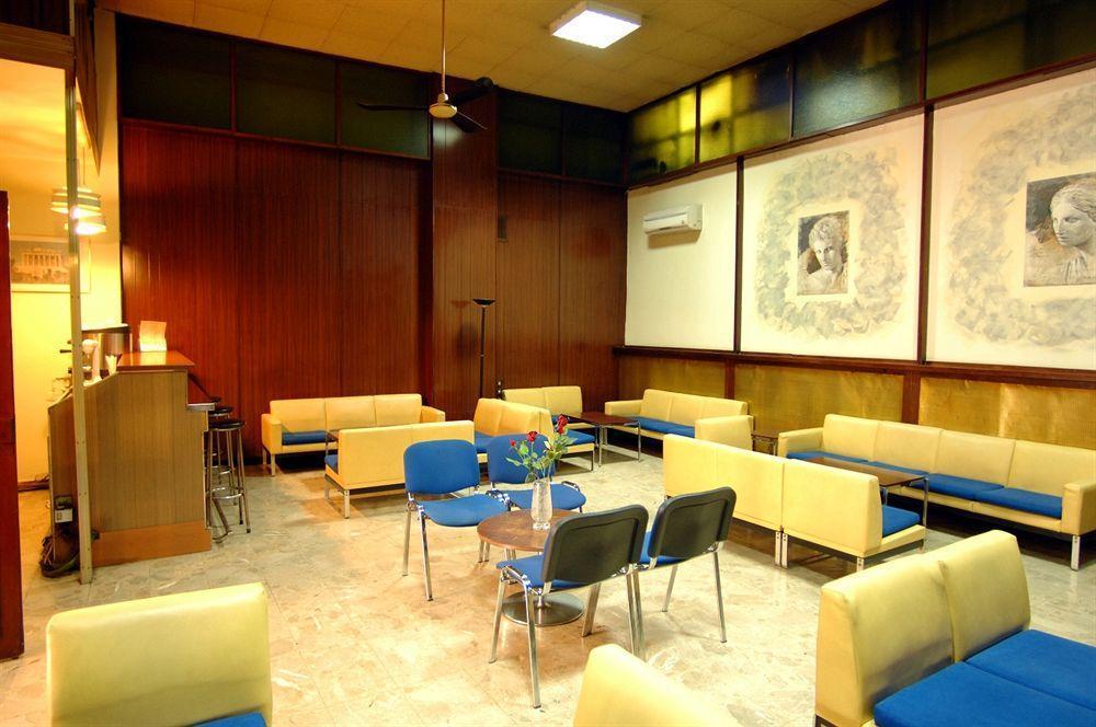 Vienna Hotel Афіни Екстер'єр фото